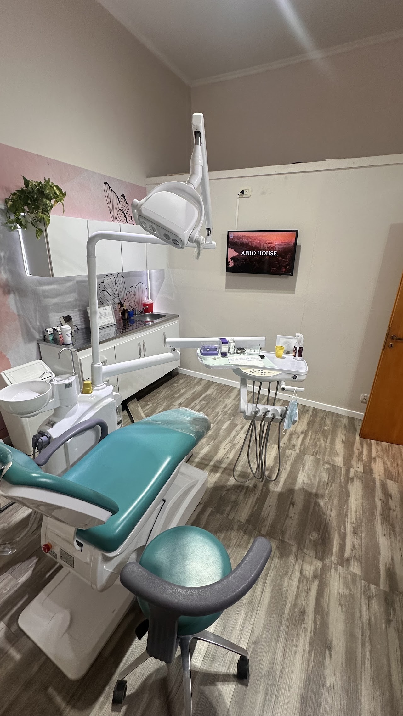 Consultorio odontológico moderno Bucadent en Berazategui